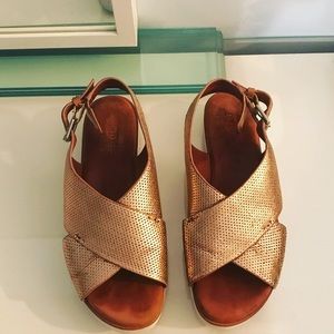 Gold French Sole Platform Sandal